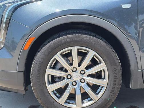 Shadow Metallic 2021 Cadillac XT4 Premium Luxury