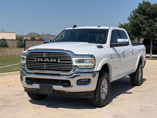 Bright White Clearcoat 2020 RAM 2500 Laramie Crew Cab 4x4 6'4' Box