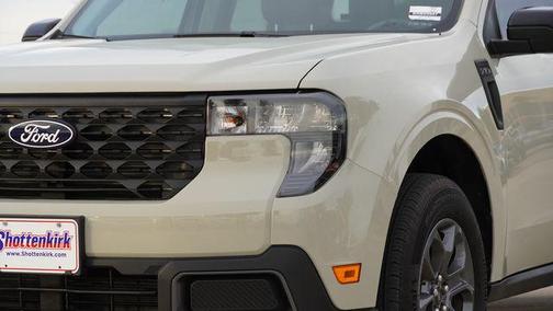 Desert Sand 2025 Ford Maverick XLT