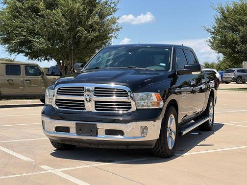Brilliant Black Crystal Pearlcoat 2015 RAM 1500 Lone Star