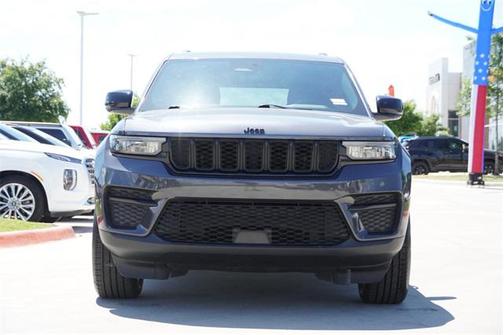 2022 Jeep Grand Cherokee Altitude