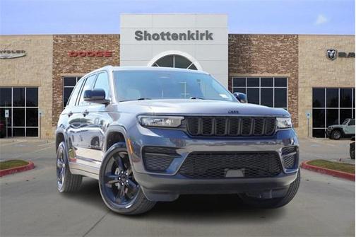 2022 Jeep Grand Cherokee Altitude