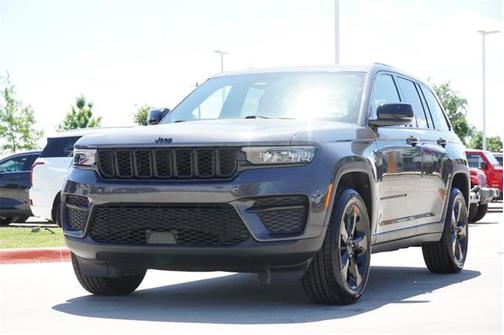 2022 Jeep Grand Cherokee Altitude