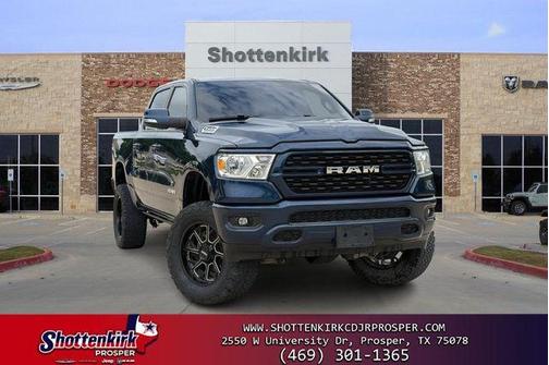 Patriot Blue Pearlcoat 2022 RAM 1500 Big Horn/Lone Star