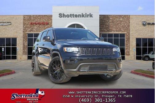 Diamond Black Crystal Pearlcoat 2017 Jeep Grand Cherokee Limited