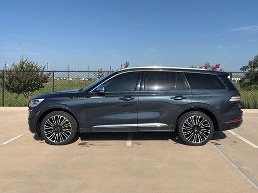 Flight Blue Clearcoat 2020 Lincoln Aviator Black Label AWD