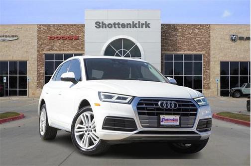 2020 Audi Q5 45 Premium Plus