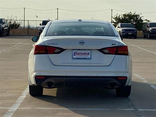 2020 Nissan Altima SR FWD