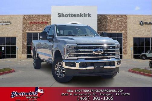 Glacier Gray Metallic Tri-Coat 2024 Ford F-250 Lariat