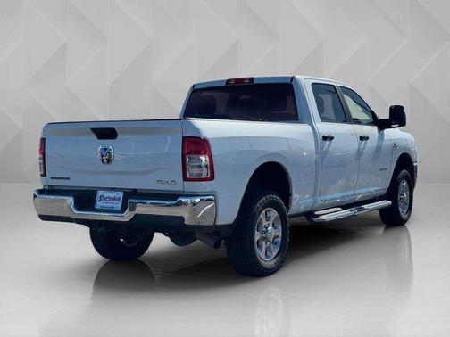 Bright White Clearcoat 2024 RAM 2500 Big Horn Crew Cab 4x4 6'4' Box