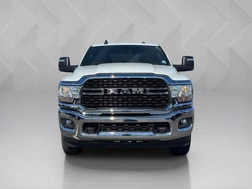 Bright White Clearcoat 2024 RAM 2500 Big Horn Crew Cab 4x4 6'4' Box