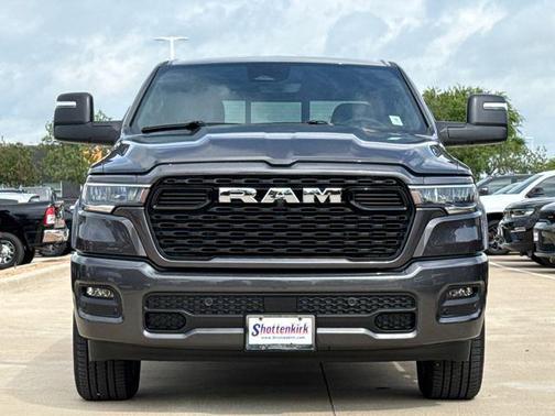 Crystal Metallic 2026 RAM 1500 Big Horn/Lone Star