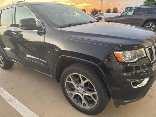 2018 Jeep Grand Cherokee Sterling Edition