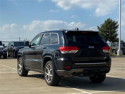 2018 Jeep Grand Cherokee Sterling Edition
