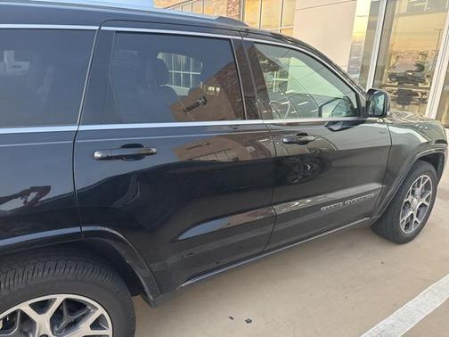 2018 Jeep Grand Cherokee Sterling Edition