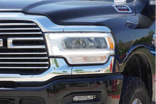 2024 RAM 2500 Laramie Crew Cab 4x4 6'4' Box