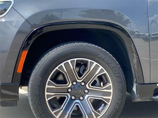 2022 Jeep Wagoneer Series III 4x2