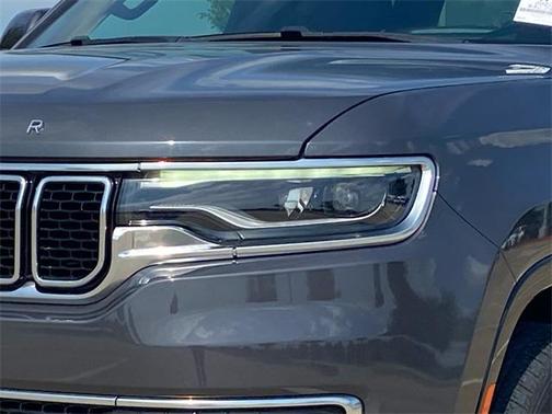 2022 Jeep Wagoneer Series III 4x2