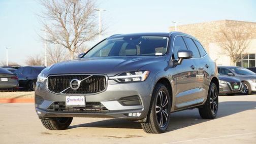 2021 Volvo XC60 T5 Momentum