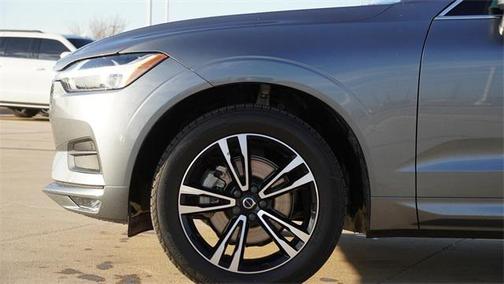 2021 Volvo XC60 T5 Momentum