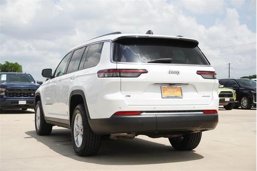 2022 Jeep Grand Cherokee L Laredo