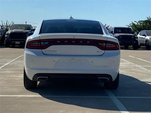 2018 Dodge Charger SXT Plus