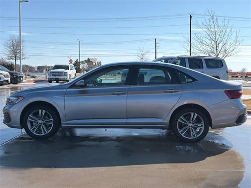 2024 Volkswagen Jetta 1.5T SE