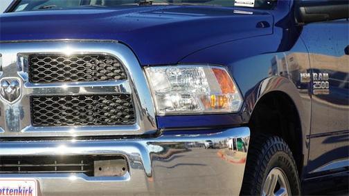 2017 RAM 2500 Tradesman Crew Cab 4x4 6'4' Box