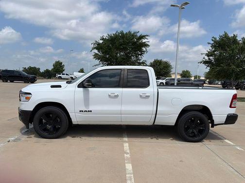 Bright White Clearcoat 2022 RAM 1500 Big Horn/Lone Star