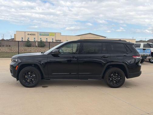 2024 Jeep Grand Cherokee L Altitude