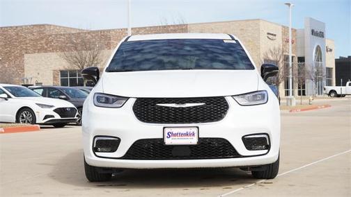 2026 Chrysler Pacifica L