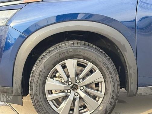 2024 Nissan Pathfinder SV 4WD