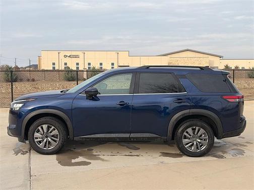 2024 Nissan Pathfinder SV 4WD