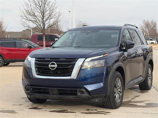 2024 Nissan Pathfinder SV 4WD