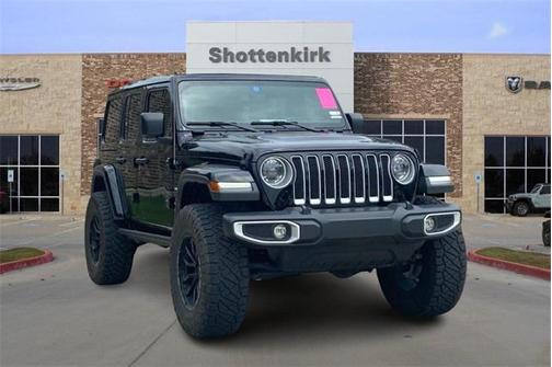 2023 Jeep Wrangler 4-Door Sahara 4x4