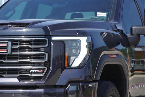 2024 GMC Sierra 2500 AT4