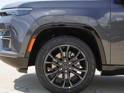 Baltic Gray Metallic Clearcoat 2026 Jeep Grand Wagoneer Summit Obsidian 4x4