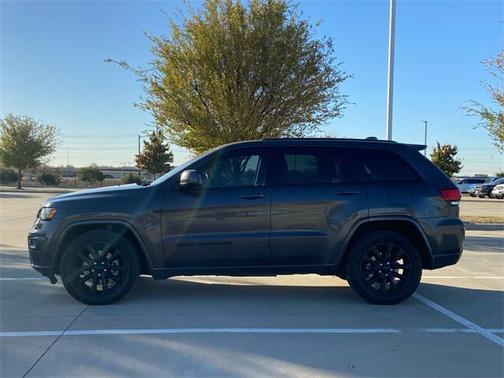 2021 Jeep Grand Cherokee Laredo