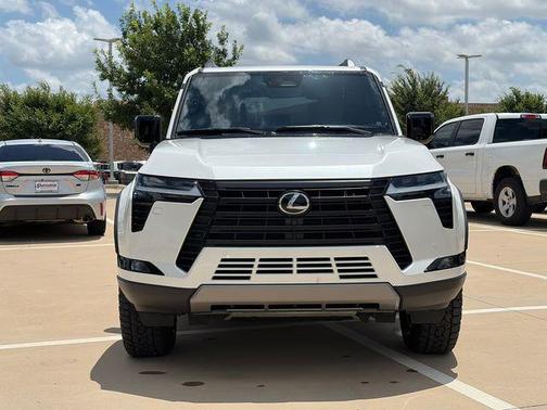 White Pearl 2025 Lexus GX 550 Overtrail