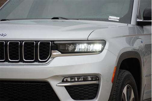 2022 Jeep Grand Cherokee 4xe Base