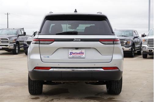 2022 Jeep Grand Cherokee 4xe Base