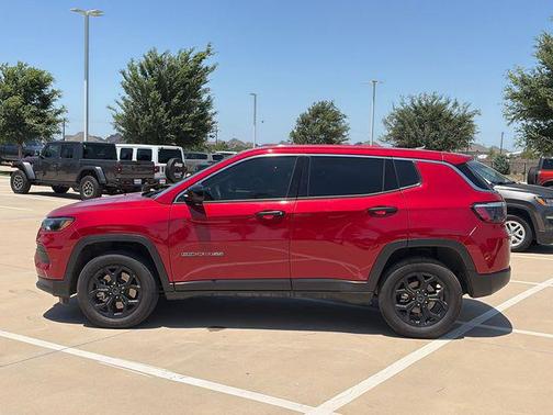 Red Hot Pearlcoat 2025 Jeep Compass Sport