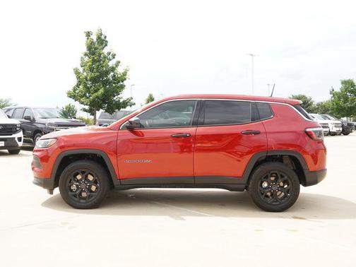 Red Hot Pearlcoat 2025 Jeep Compass Sport