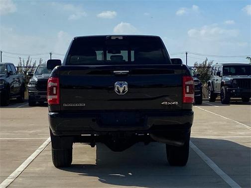 2022 RAM 3500 Laramie Crew Cab 4x4 6'4' Box