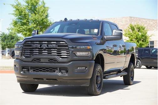 2025 RAM 2500 Tradesman Crew Cab 4x4 6'4' Box