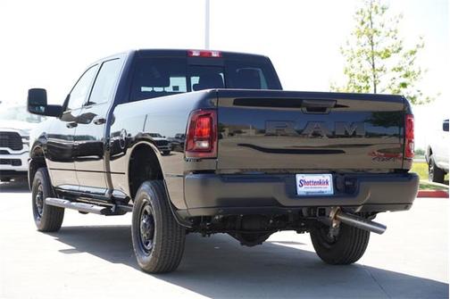 2025 RAM 2500 Tradesman Crew Cab 4x4 6'4' Box