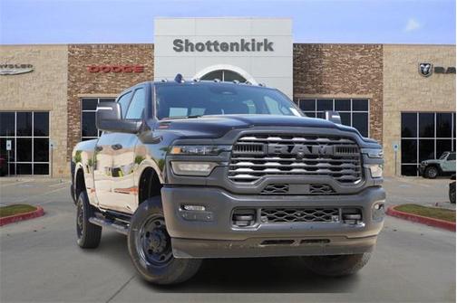 2025 RAM 2500 Tradesman Crew Cab 4x4 6'4' Box