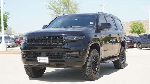 Diamond Black Crystal Pearlcoat 2024 Jeep Wagoneer Series II Carbide 4x4