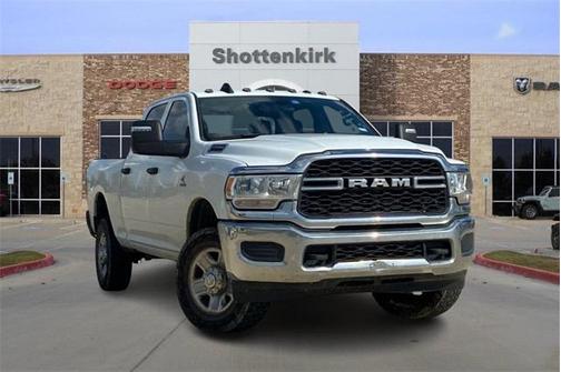2023 RAM 2500 Tradesman Crew Cab 4x4 6'4' Box