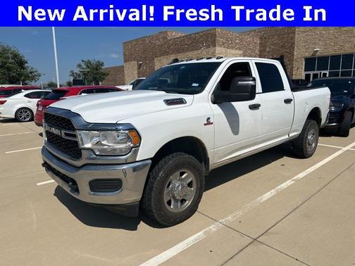 2023 RAM 2500 Tradesman Crew Cab 4x4 6'4' Box